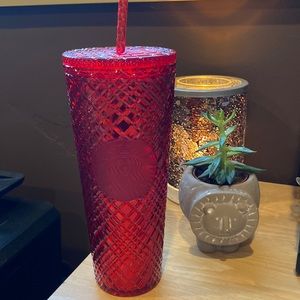 Starbucks Red Winter Holiday 2021 Jeweled 24oz Tumbler Cold Cup.